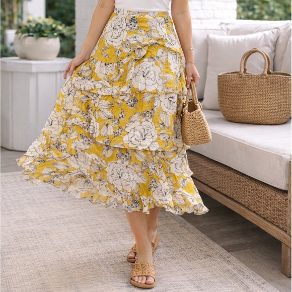 Z1 Anthropologie Mosier Yellow Floral Tiered Maxi Skirt Chiffon Boho Size 4 - Picture 1 of 12